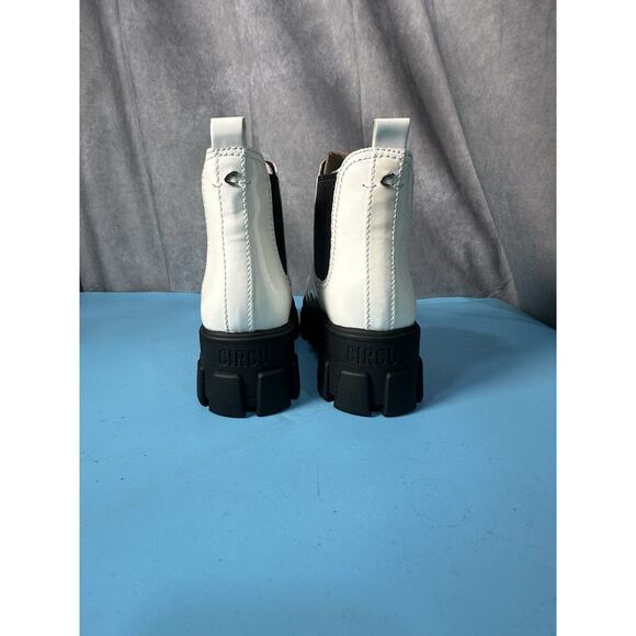 Circus by Sam Edelman Womens Darielle White Ankle Boots 7 Medium New box damaged - Picture 5 of 8